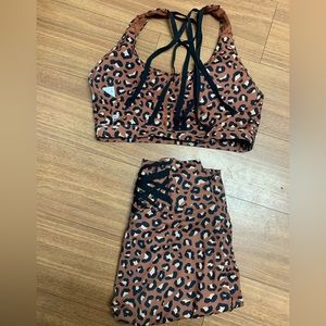 Fabletics leopard print set